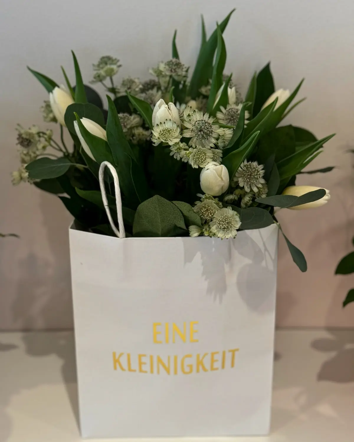Geschenkideen von Fleur, Hochzeiten Hannover, Events Hannover, Trauerfloristik Hannover, Auftragsfloristin Hannoverby B